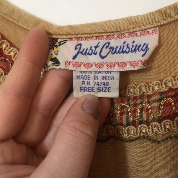 Vintage embroidered sundress from India - Picture 6 of 8